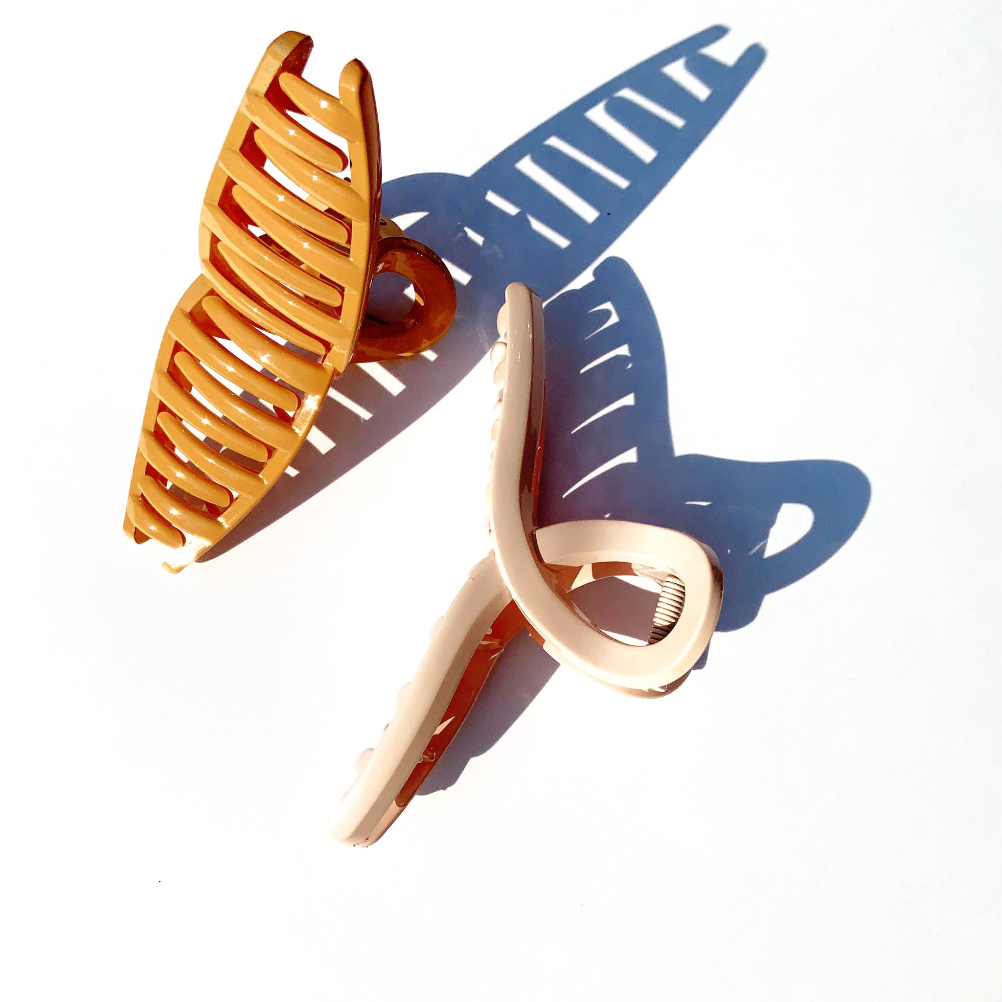 LONG LOOP HAIR CLAW CLIPS