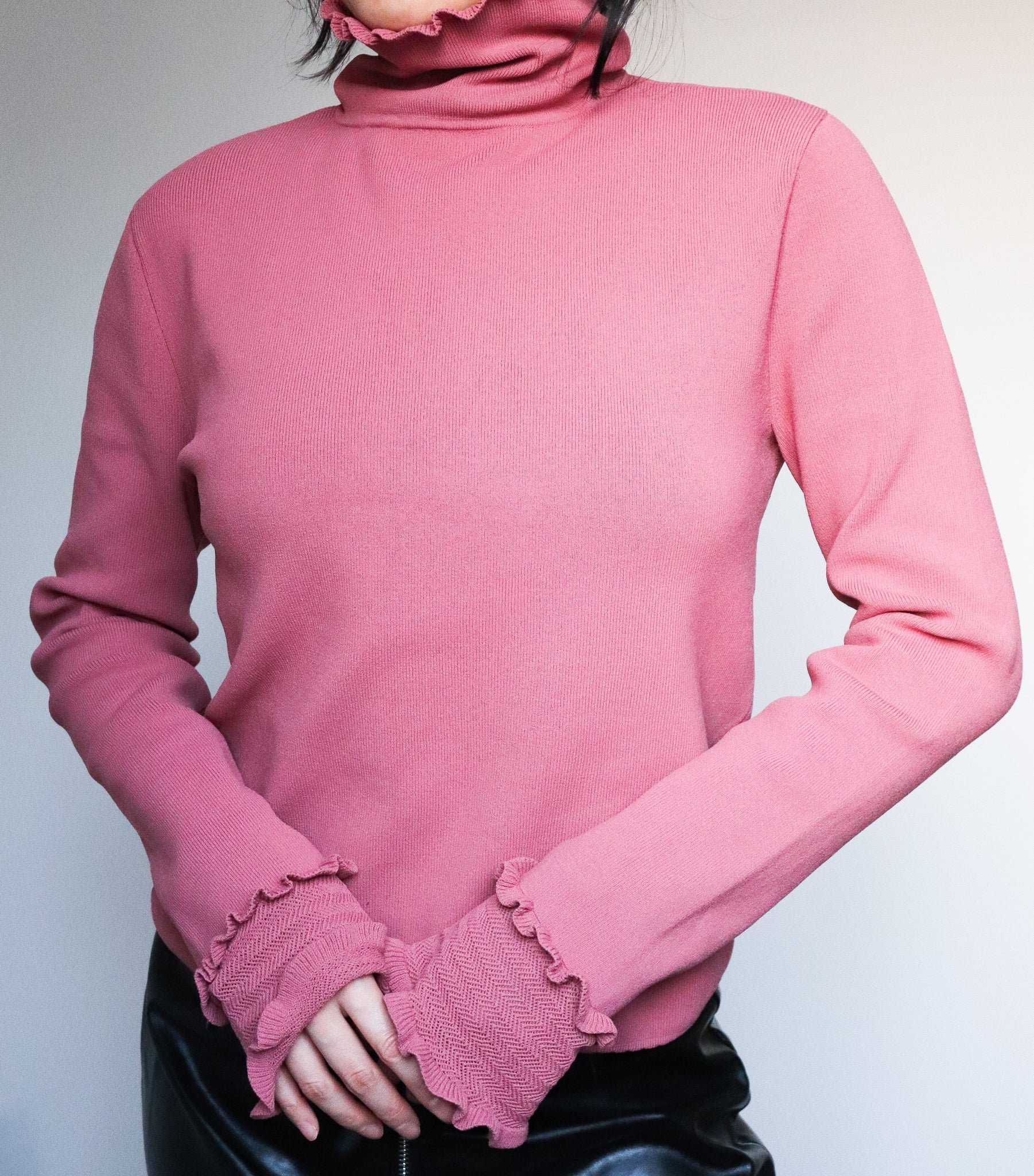 90s CLUB MONACO PINK RUFFLE TURTLE HIGH NECK JUMPER KNIT SWEATER
