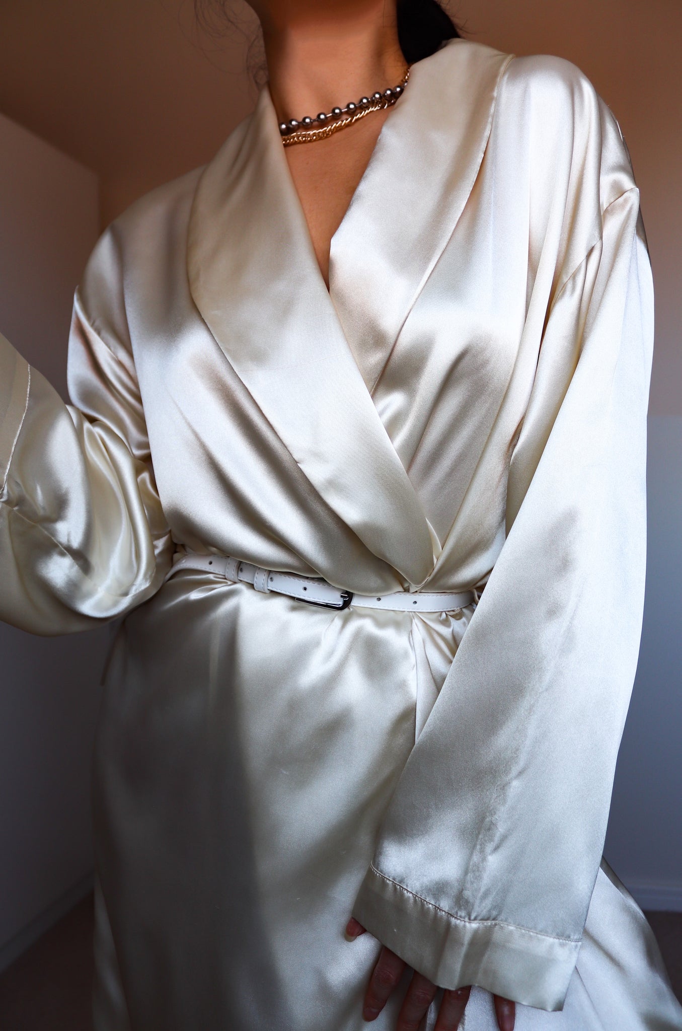 VINTAGE CREAM CHAMPAGNE SATIN LONG JACKET ROBE