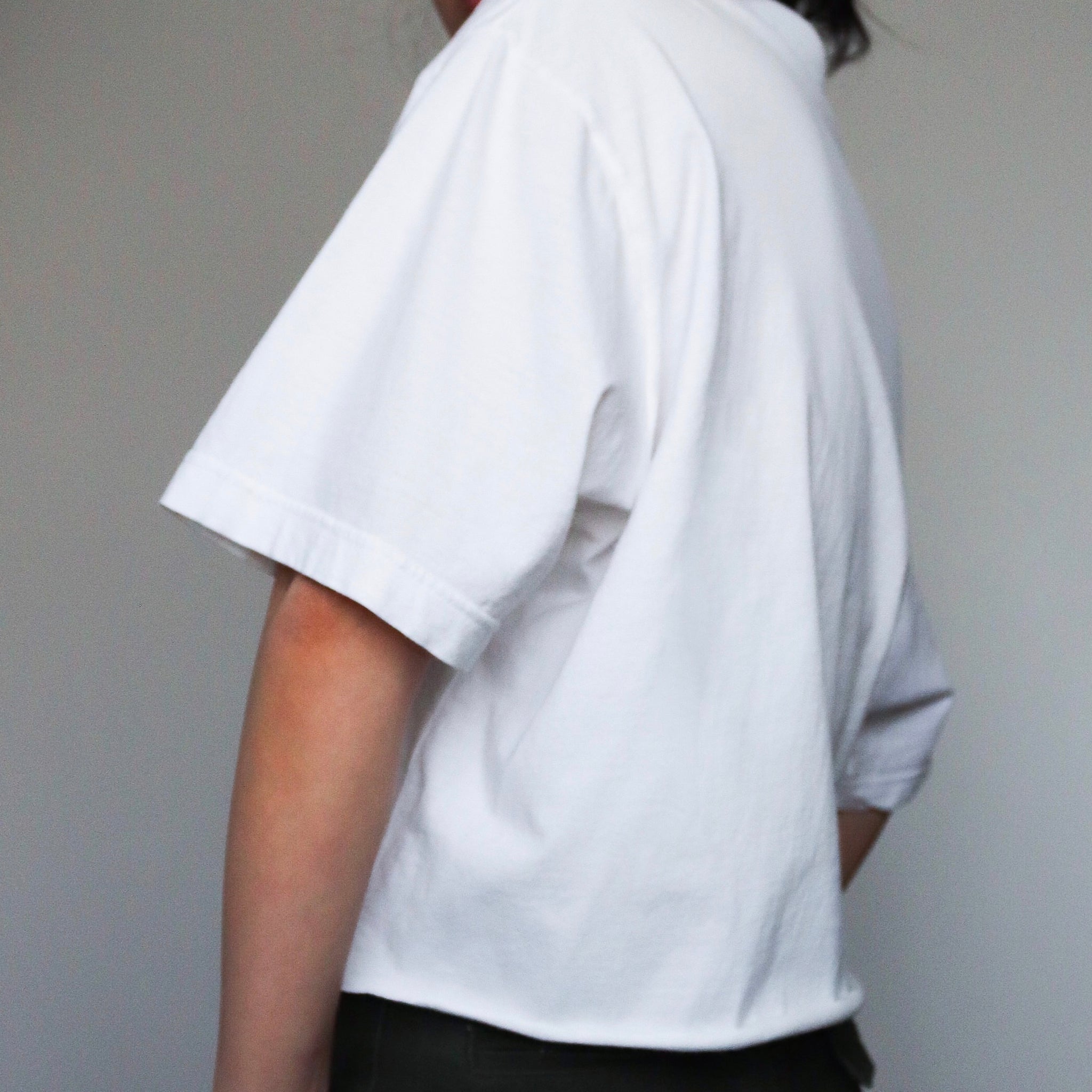 90s Y2k VINTAGE WASHED WHITE BOXY CROP TEE TOP