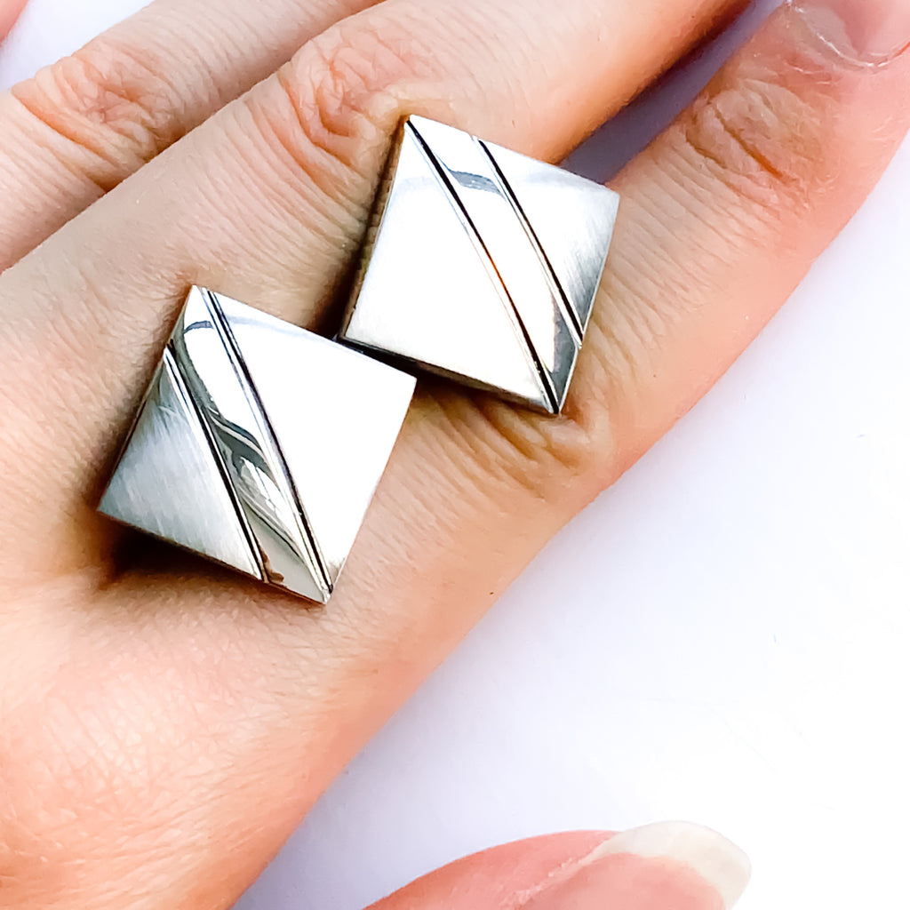 MEN SQUARE SILVER MATT SHINE FINISH CUFFLINKS