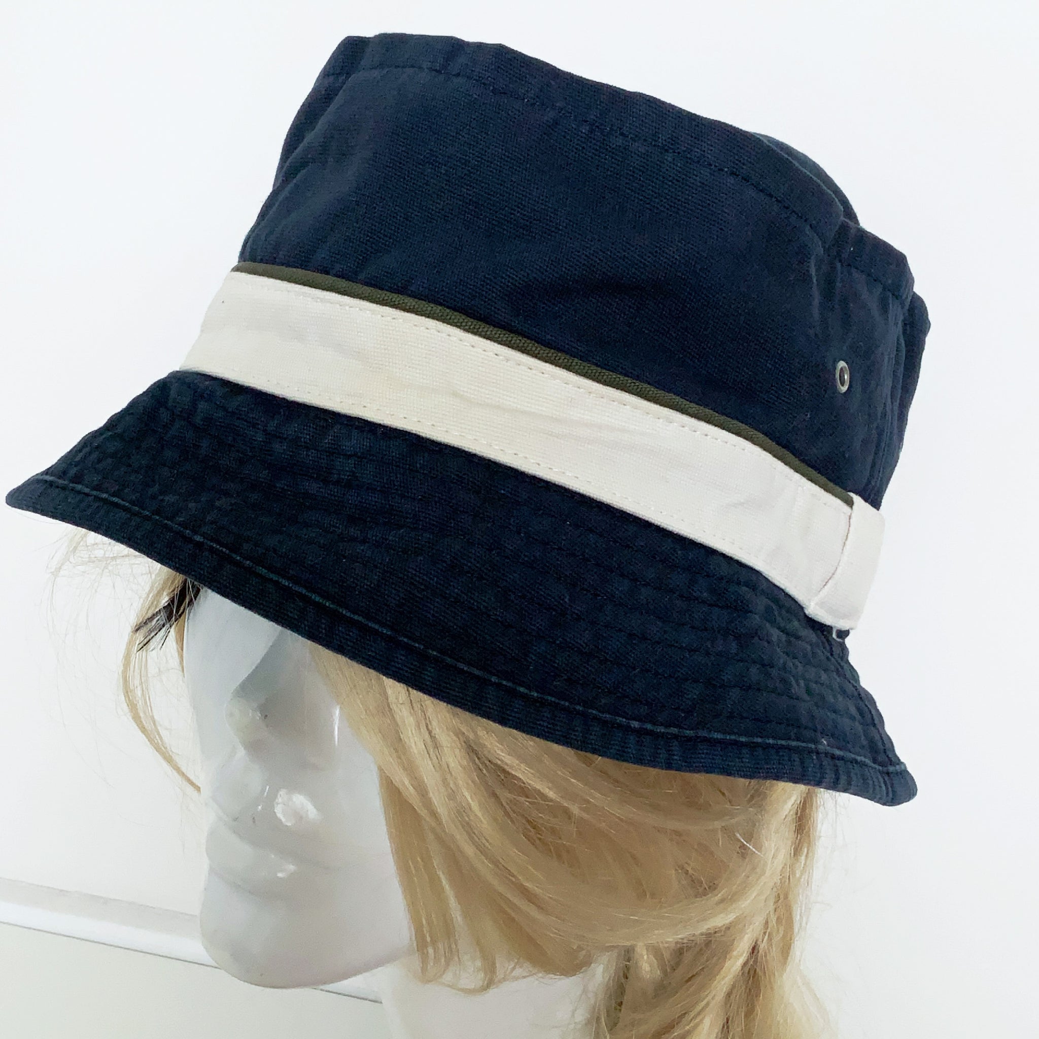 00s Y2K 90s VINTAGE UNISEX BLUE NAVY GAP BUCKET HAT