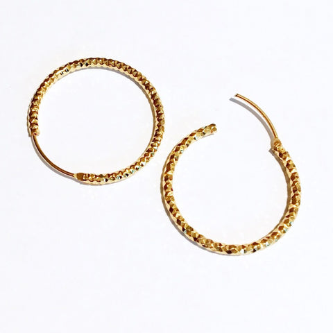 GOLD TEXTURED SMALL HOOP EARRINGS