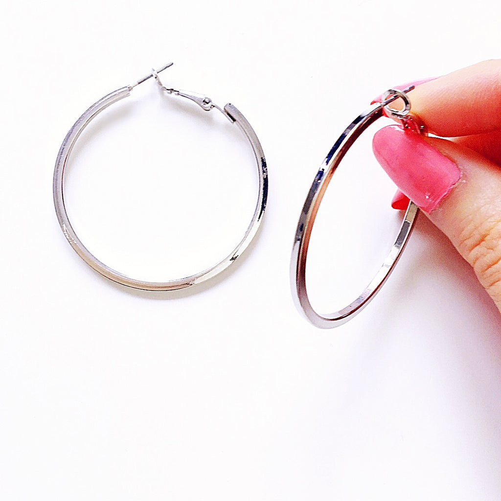 SQUARE CUT HOOP EARRINGS