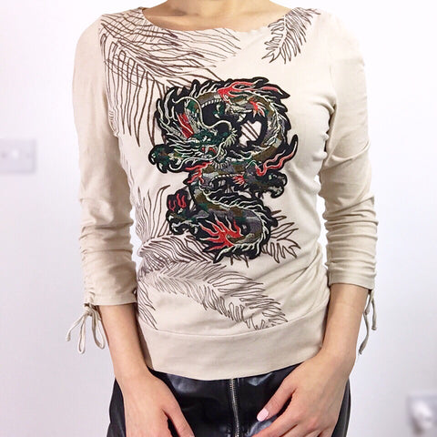 LEAF PATTERN DRAGON TOP