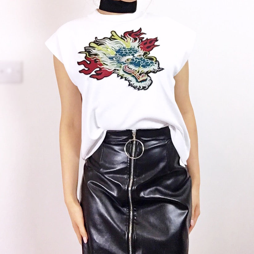 WHITE DRAGON TEE TOP
