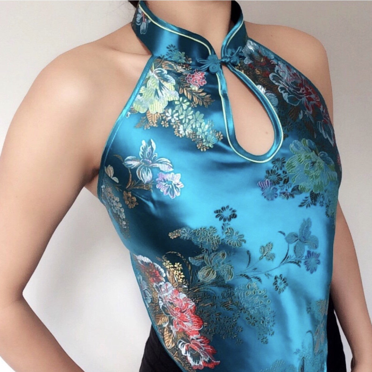 Y2K 90S 00S TREE PEONY FLORAL COLLAR SILKY TOP