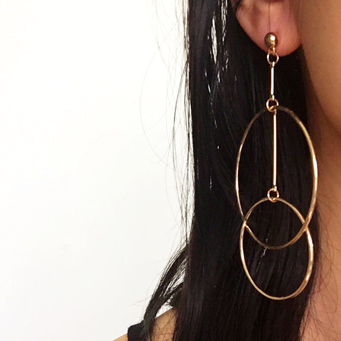 TWO CIRCLE LONG PENDANT EARRINGS