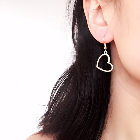 HEART PENDANT EARRINGS