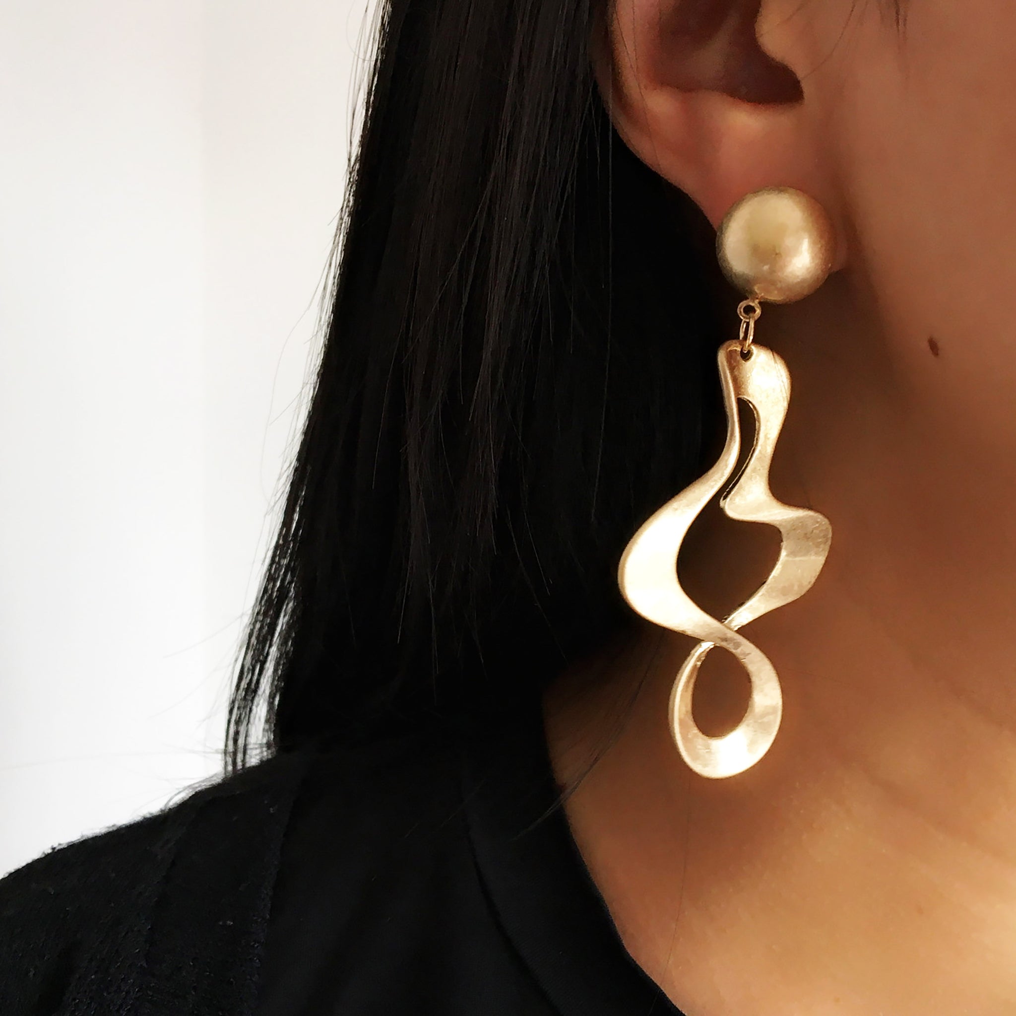 VINTAGE STYLE ABSTRACT EARRINGS