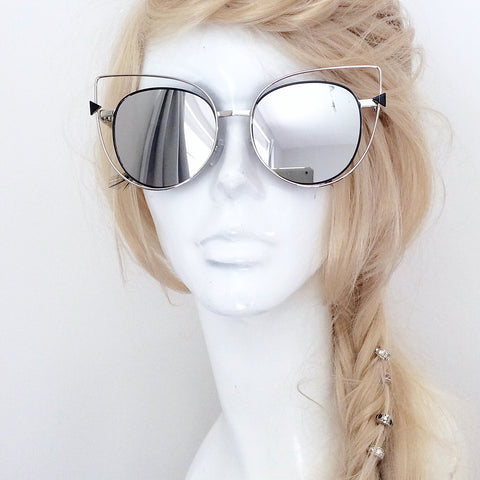 CAT EYE VINTAGE CUT OUT SUNGLASSES