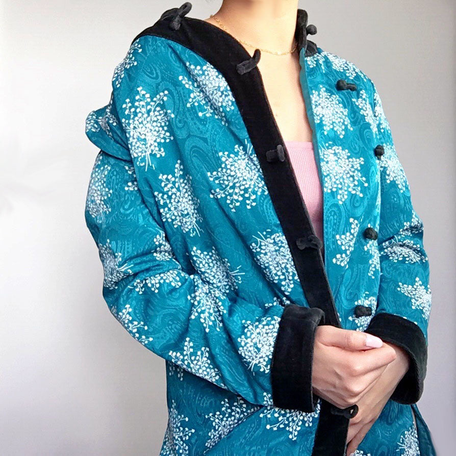 LIGHTLY QUILTED SILKY FLORAL ORIENTAL LONG SLEEVES TOP JACKET