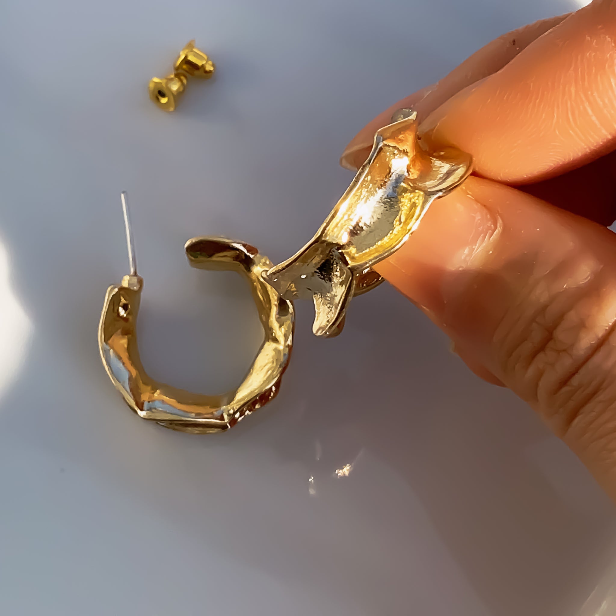 GOLD PLATED TEXTURE CHUNKY HOOP EARRINGS