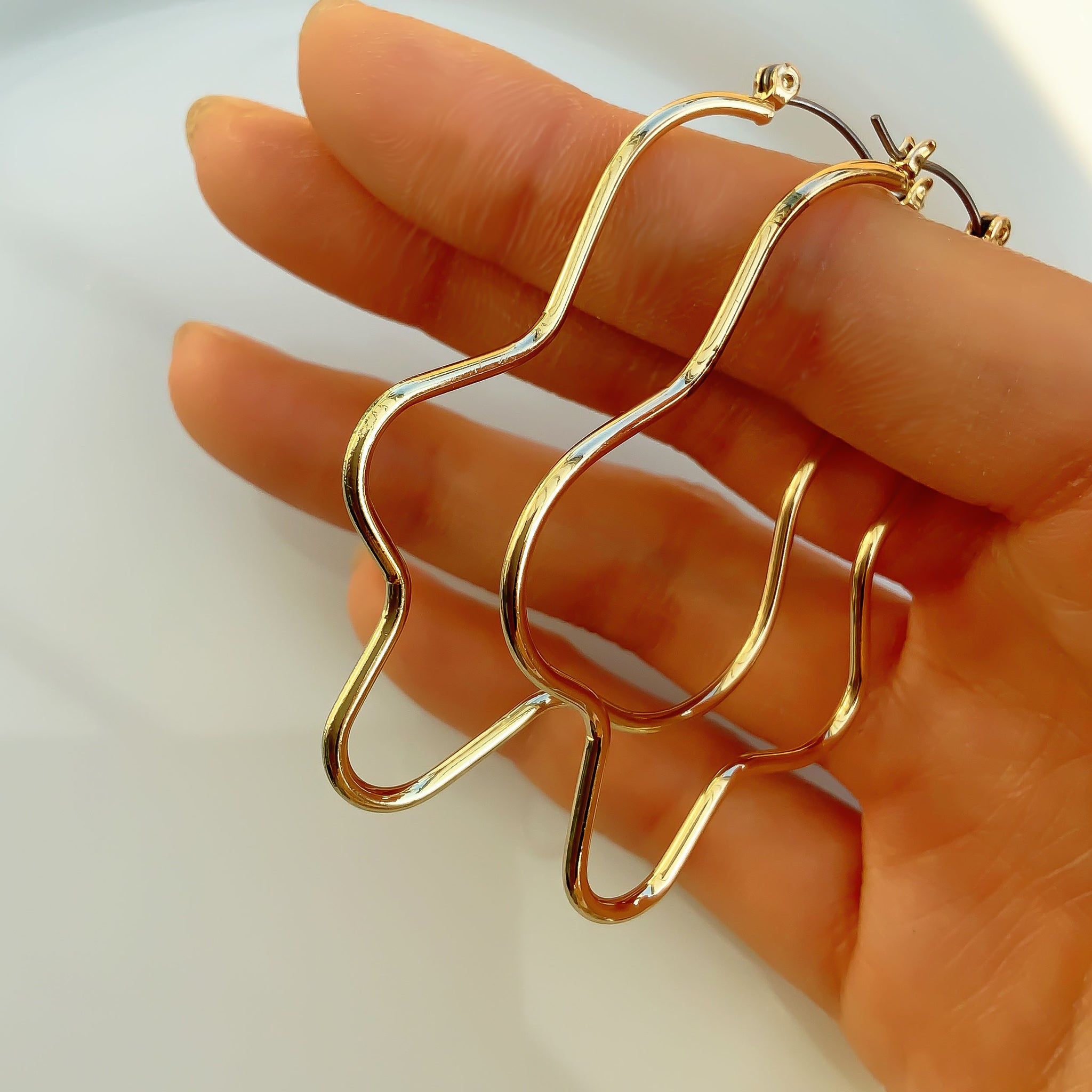 GOLD PLATED IRREGULAR HOOP EARRINGS