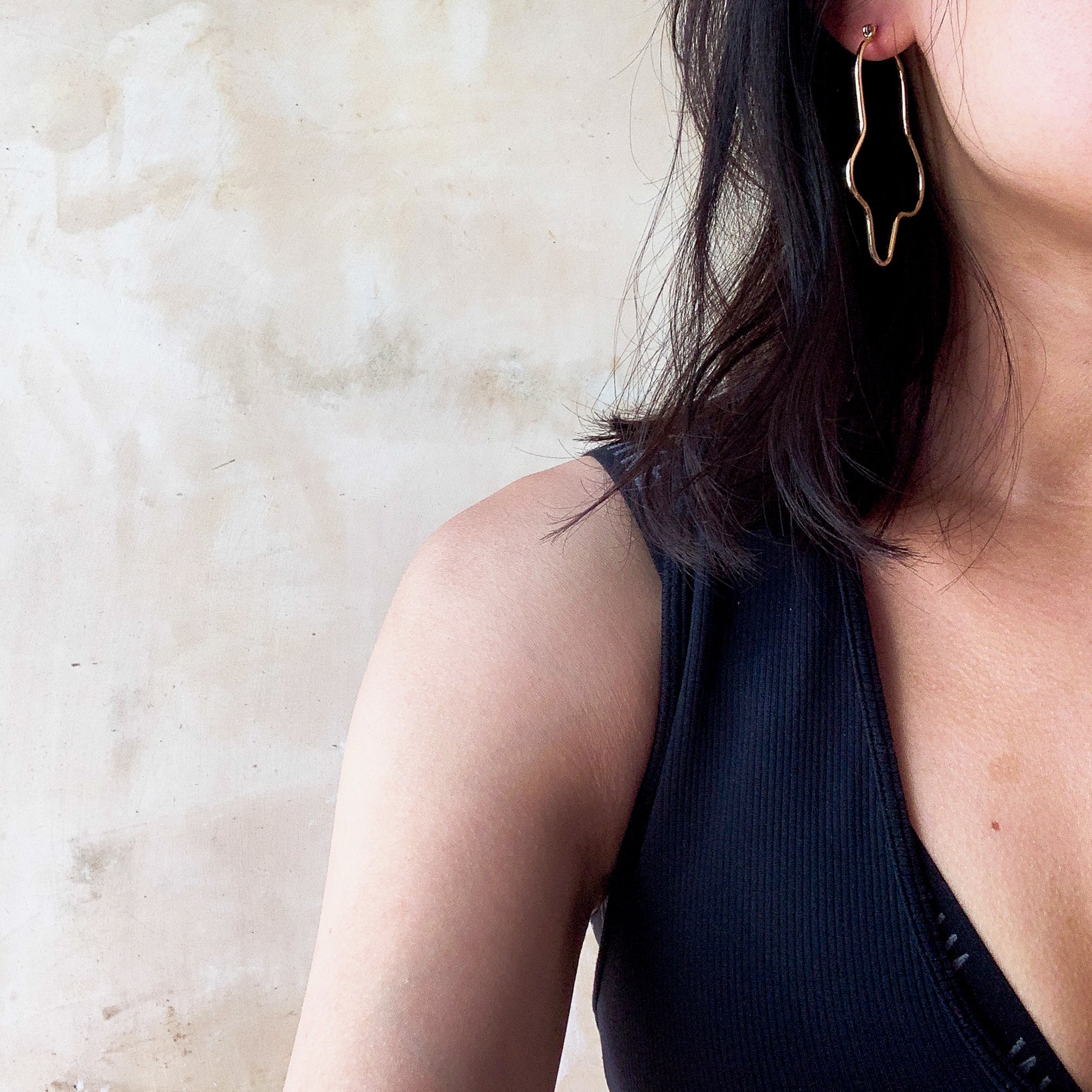 GOLD PLATED IRREGULAR HOOP EARRINGS