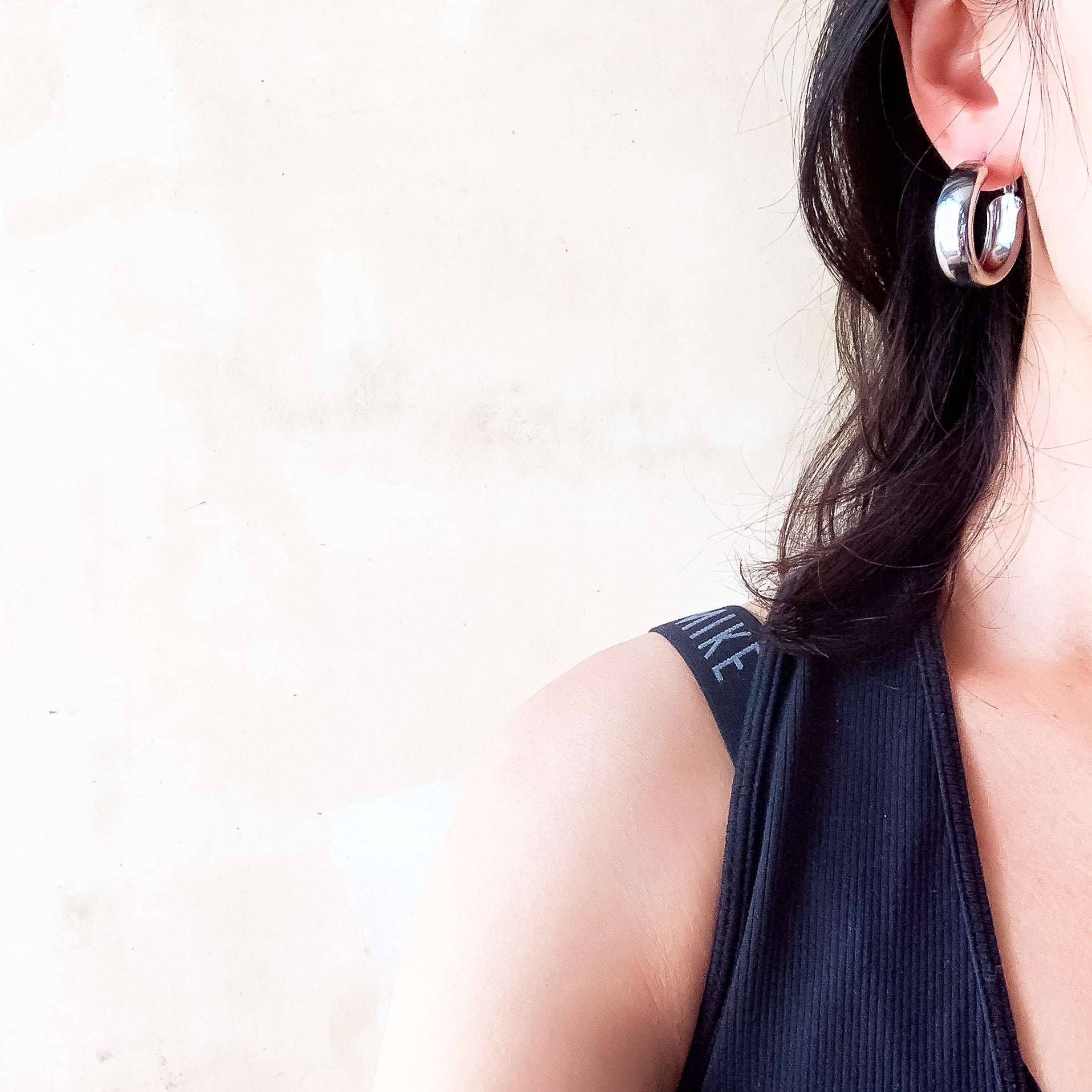CHUNKY HOOP EARRINGS