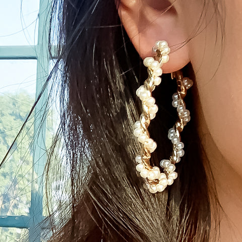 PEARL GOLD PLATED TWIST HOOP EARRINGS