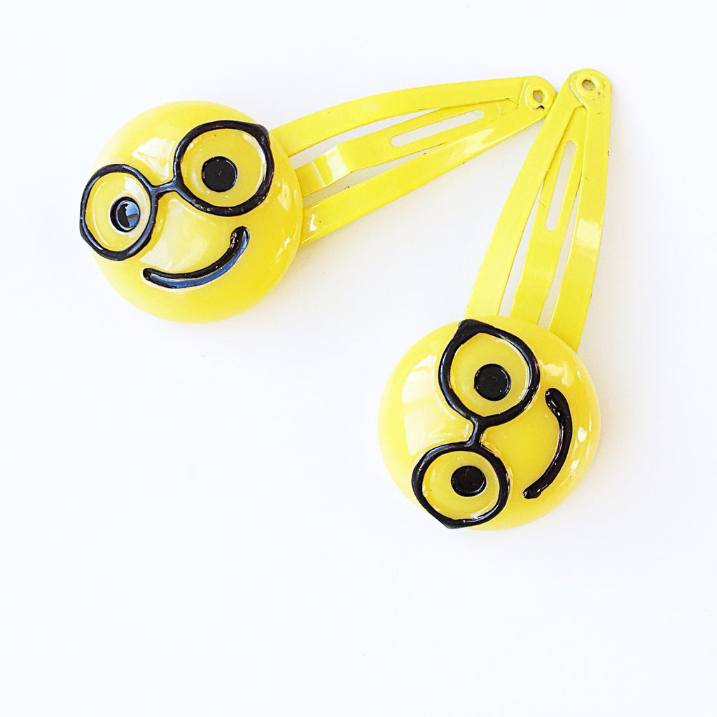 SMILEY FACE YELLOW HAIR CLIPS