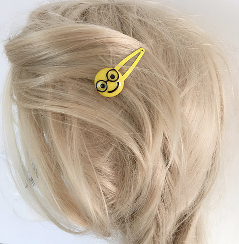 SMILEY FACE YELLOW HAIR CLIPS