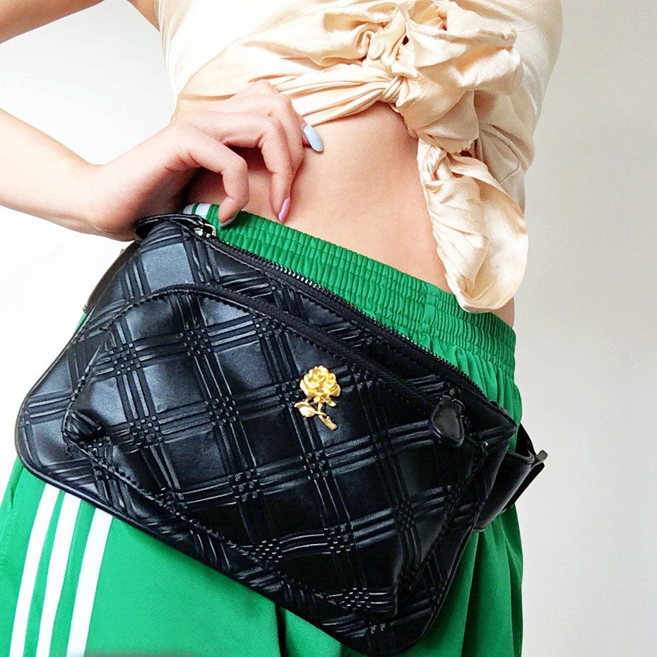 BLACK FAUX LEATHER ROSE BELT BAG