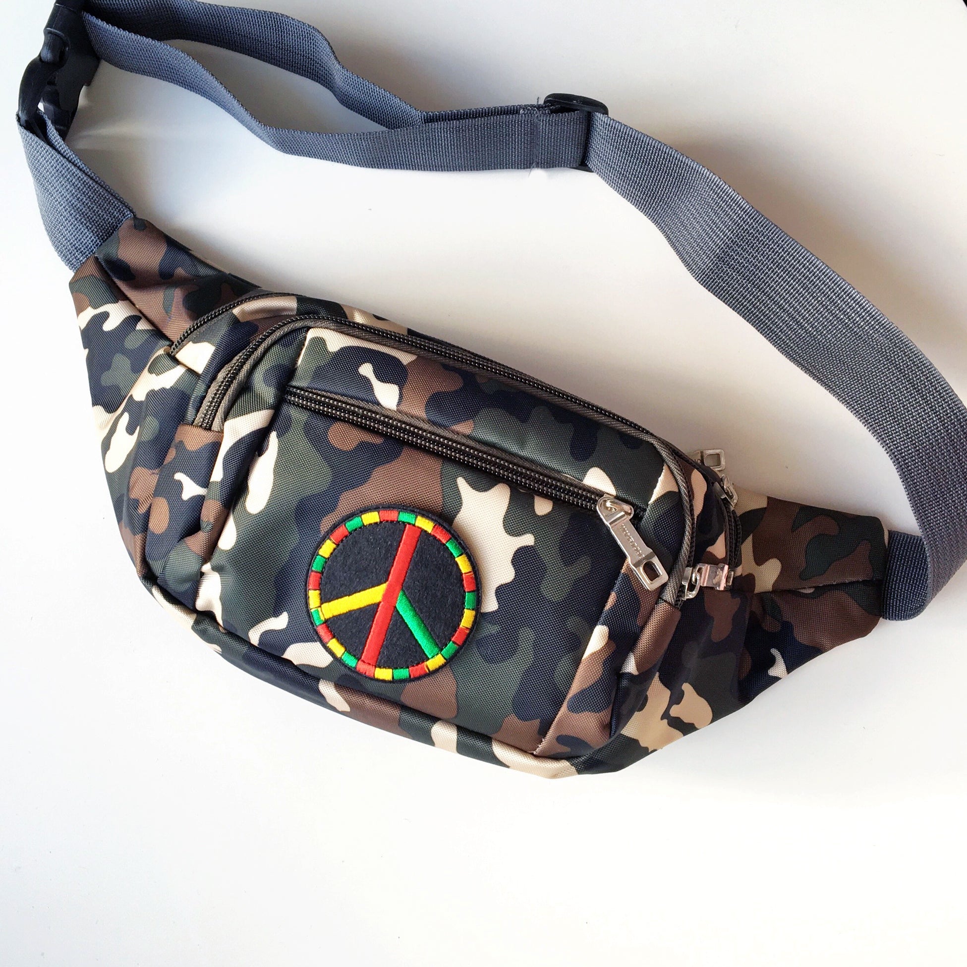 UNISEX CAMO PEACE BELT BAG