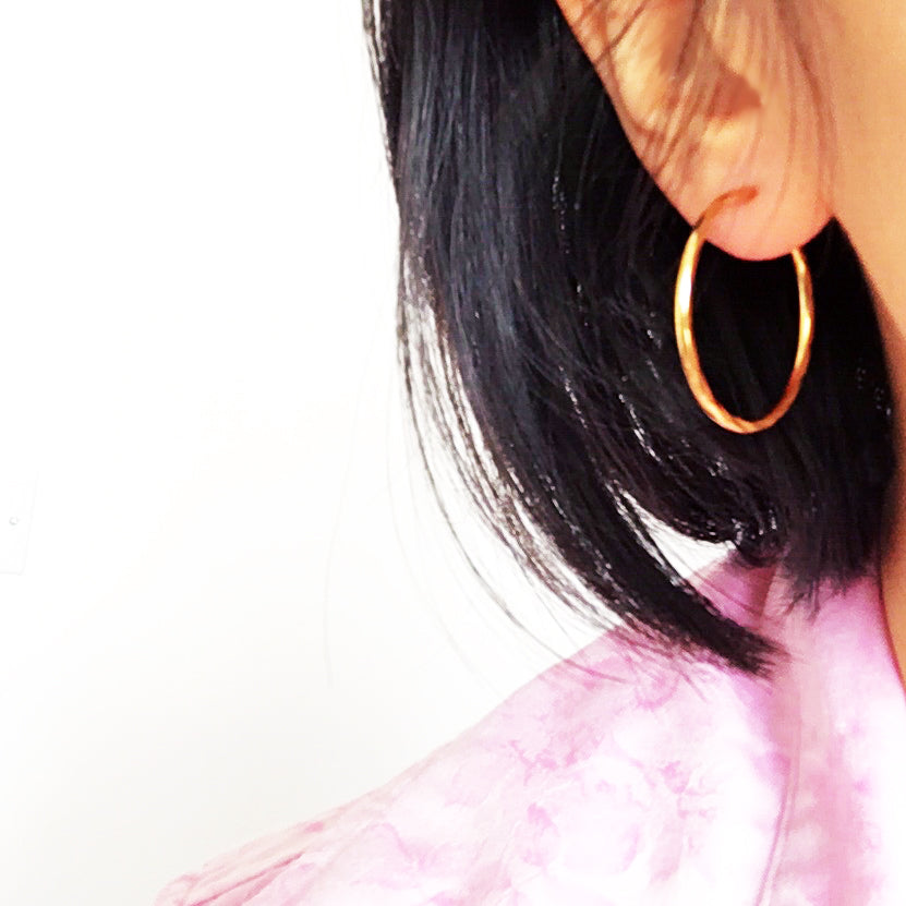 TWIST HOOP EARINGS