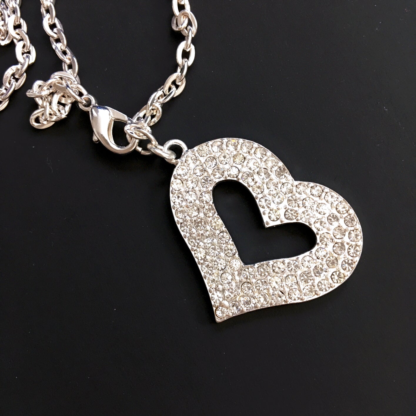 DIAMANTÉ HEART CHAIN NECKLACE