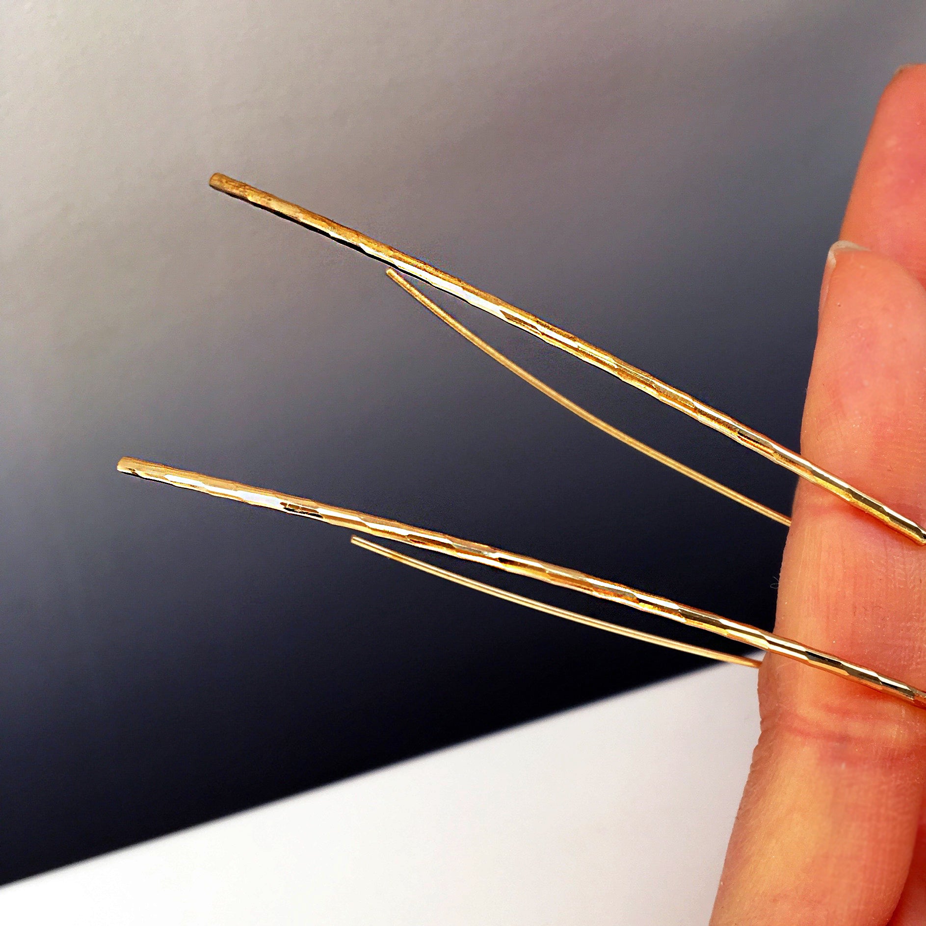 LONG BAMBOO STICK TEXTURE EARRINGS