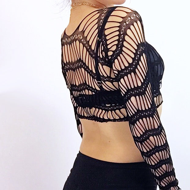 STRETCHY CROP PATTERN MESH TOP