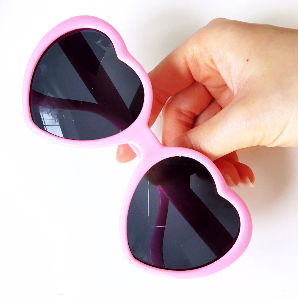 HEART VINTAGE SUNGLASSES
