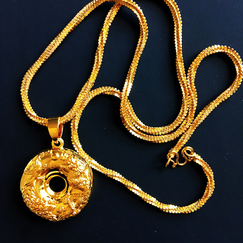 DRAGON DONUT PENDANT NECKLACE