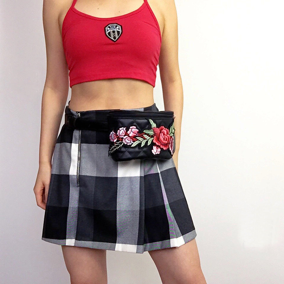 BLACK FAUX LEATHER QUILTED FLORAL BELT BAG