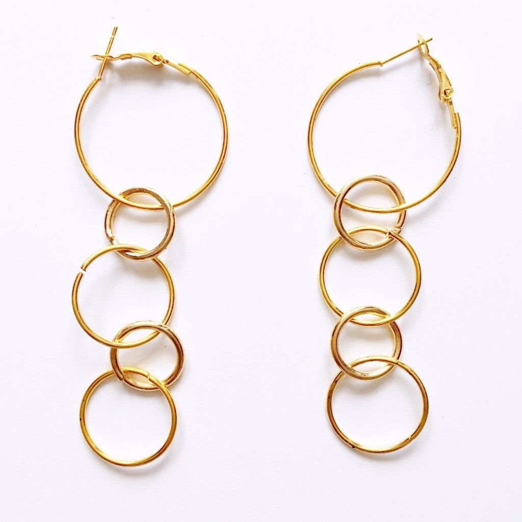 MULTI RINGS HOOP EARRINGS