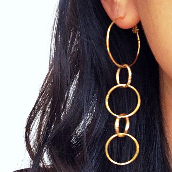 MULTI RINGS HOOP EARRINGS