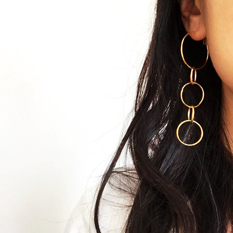 MULTI RINGS HOOP EARRINGS