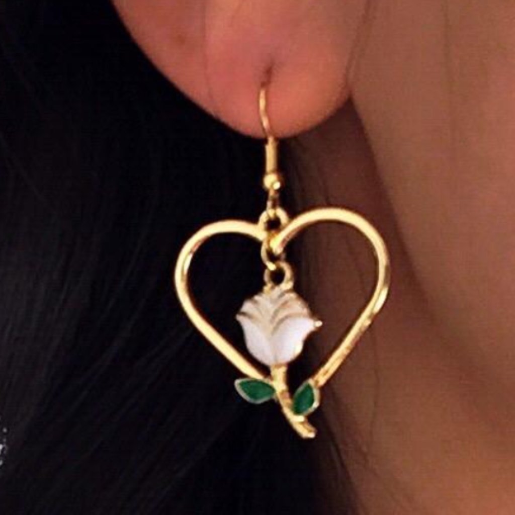 ROSE HEART EARRINGS