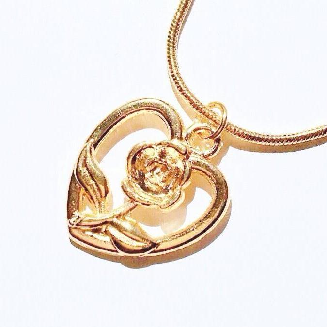 ROSE HEART PENDANT NECKLACE