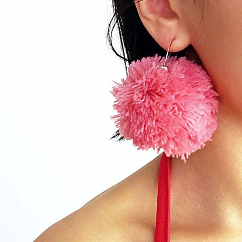 LARGE POM POM SMALL BEADED HOOP EARRINGS
