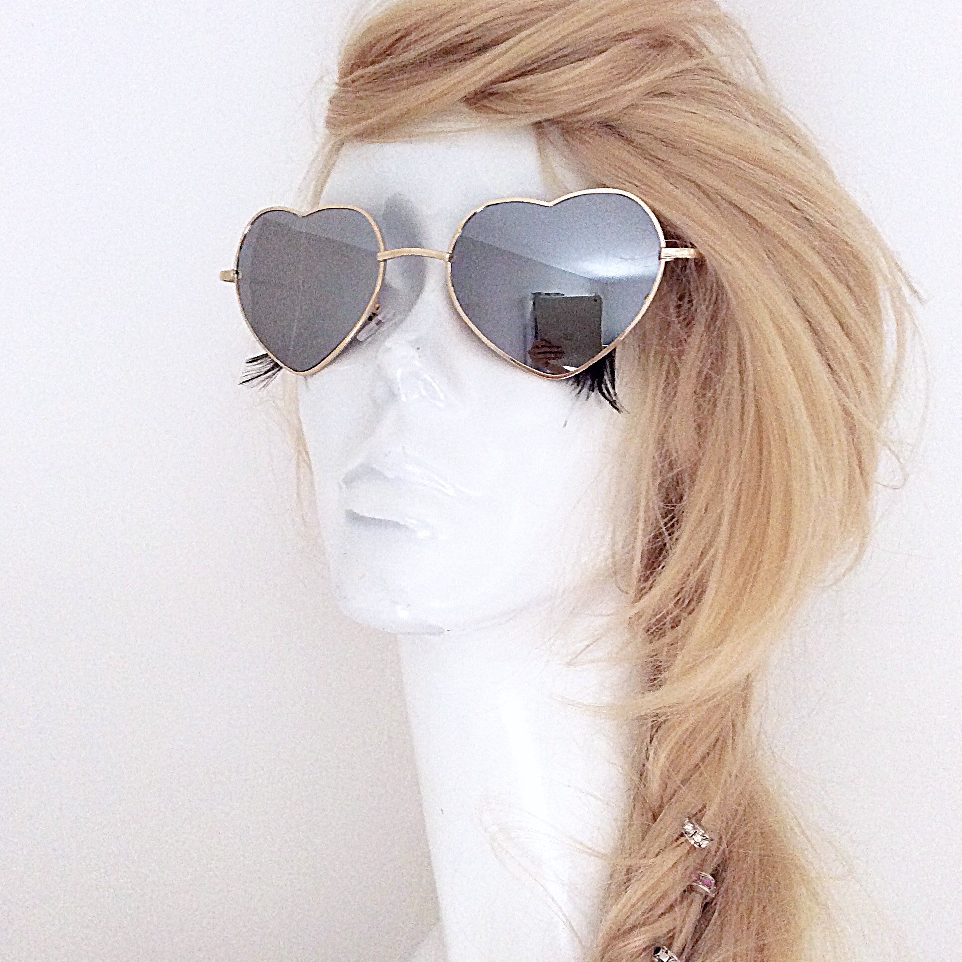 HEART MIRROR LENS SUNGLASSES