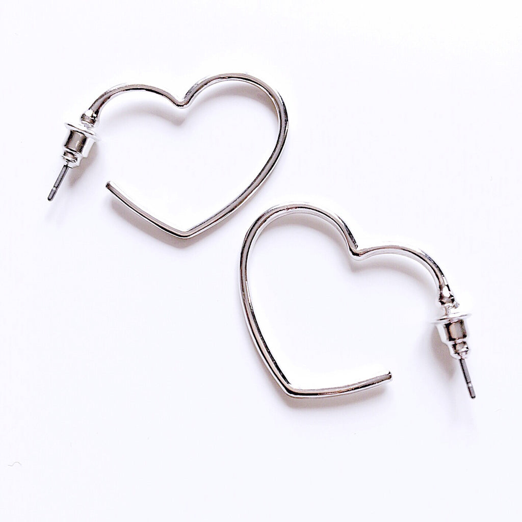 OPEN HEART EARRINGS