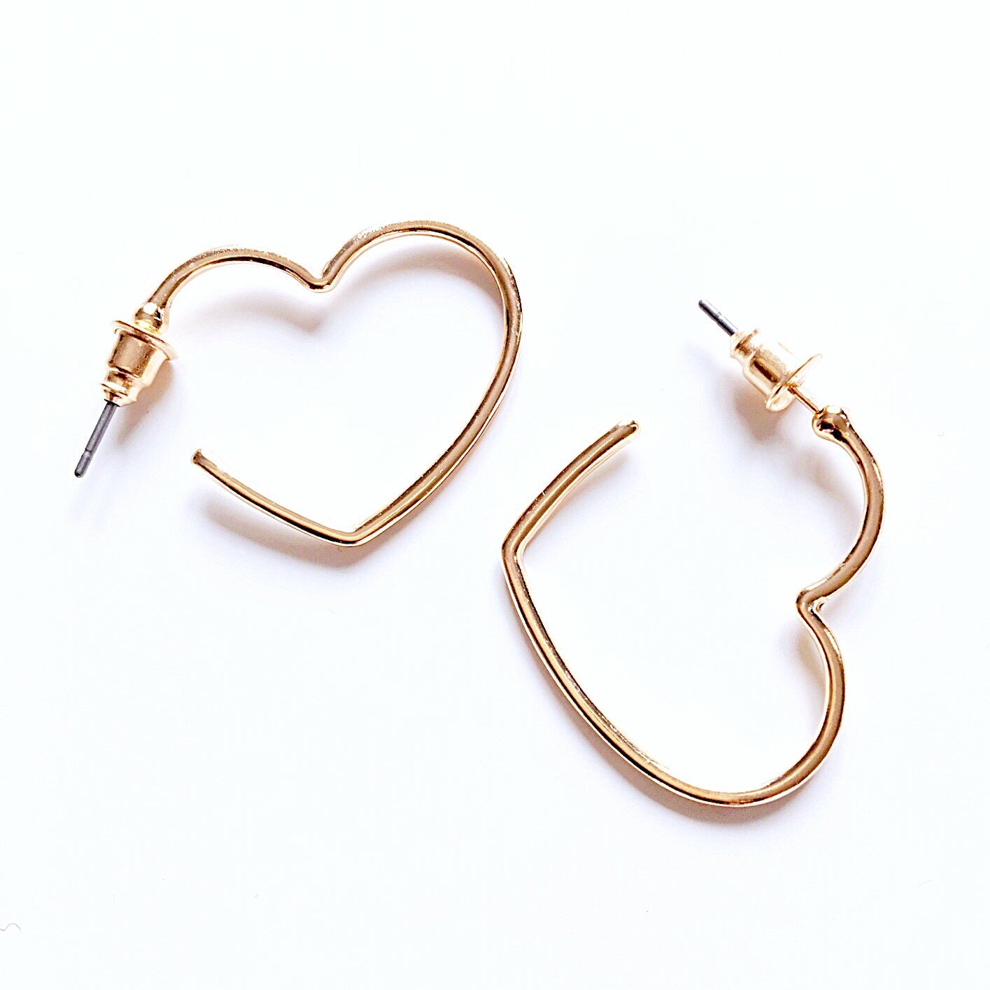 OPEN HEART EARRINGS