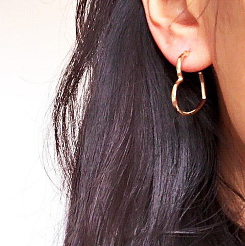 OPEN HEART EARRINGS