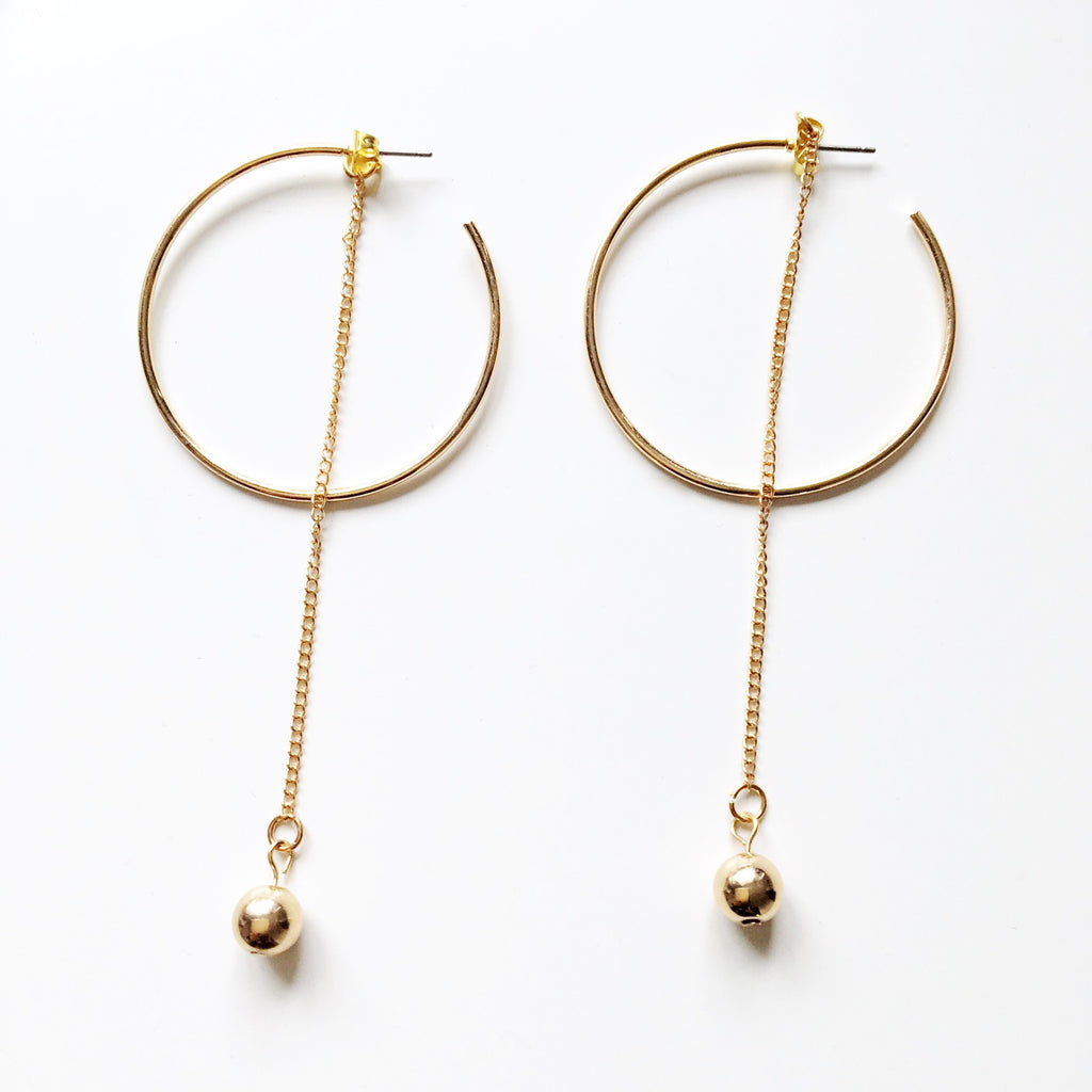 C SHAPE WITH BALL PENDANT HOOP EARRINGS