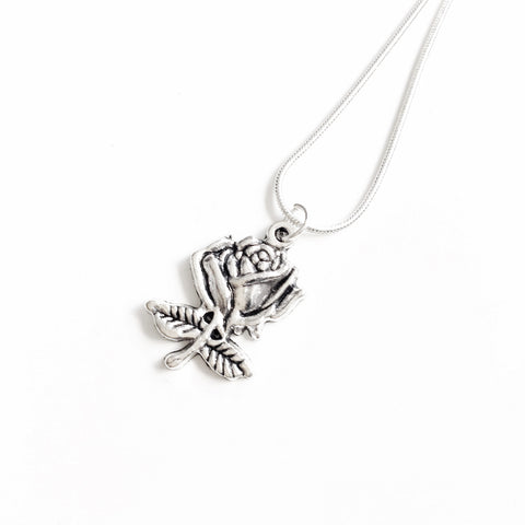 ROSE PENDANT NECKLACE
