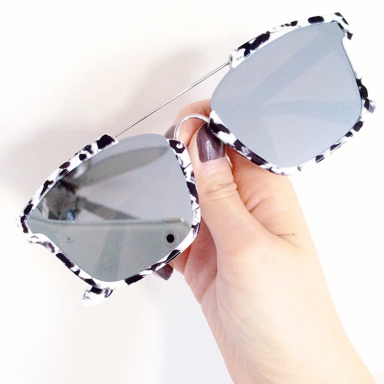 VINTAGE RETRO ABSTRACT MARBLE WHITE BLACK MARBLE PATTERN FRAME SILVER MIRROR LARGE LENS SUNGLASSES
