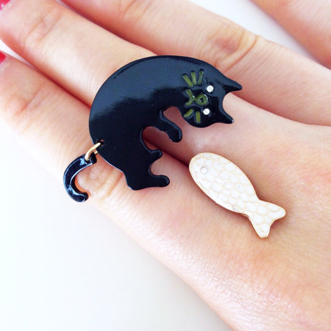 CAT AND WHITE FISH COLLAR PIN PINS BAG PINS BROOCH SET