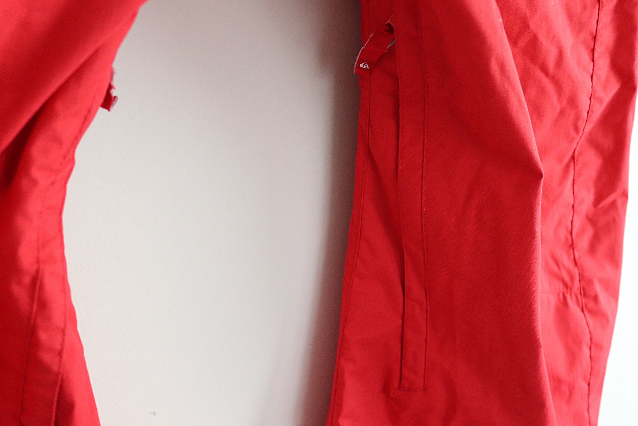 00S Y2K MEN UNISEX QUIKSILVER FLOURO RED TECH PANTS TROUSERS