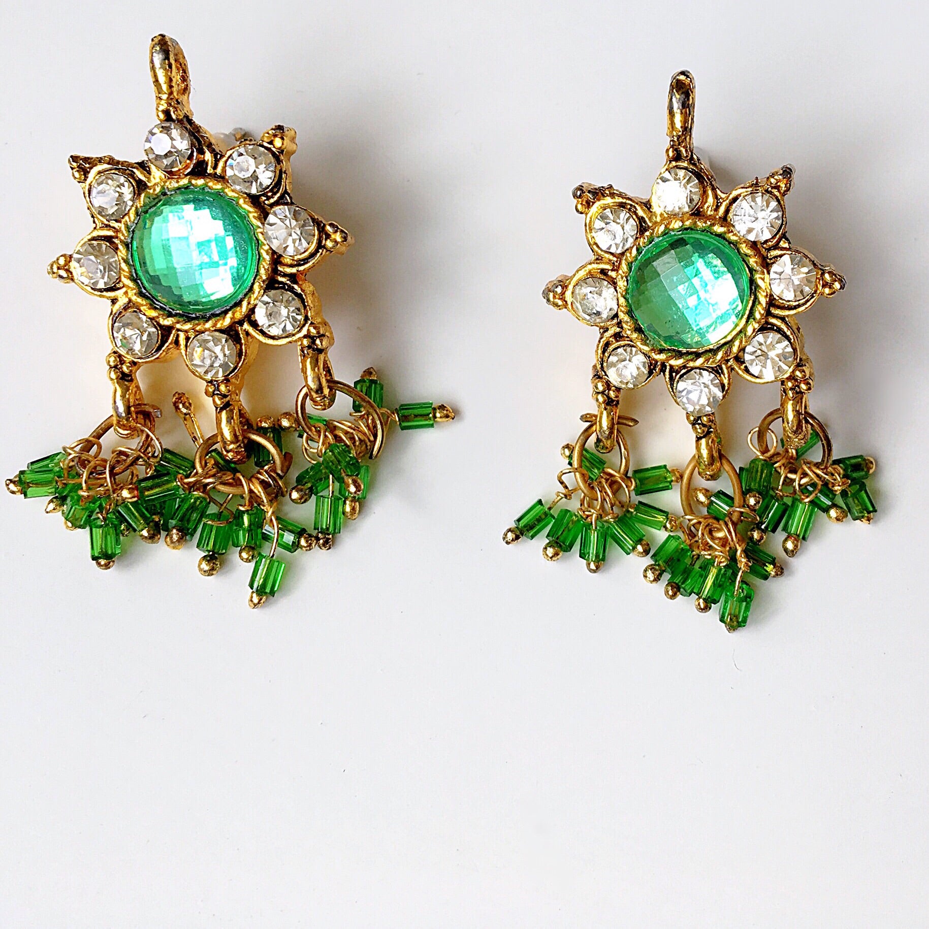 VINTAGE TRIBAL GREEN DIAMANTÉ BEADED BEADS EARRINGS