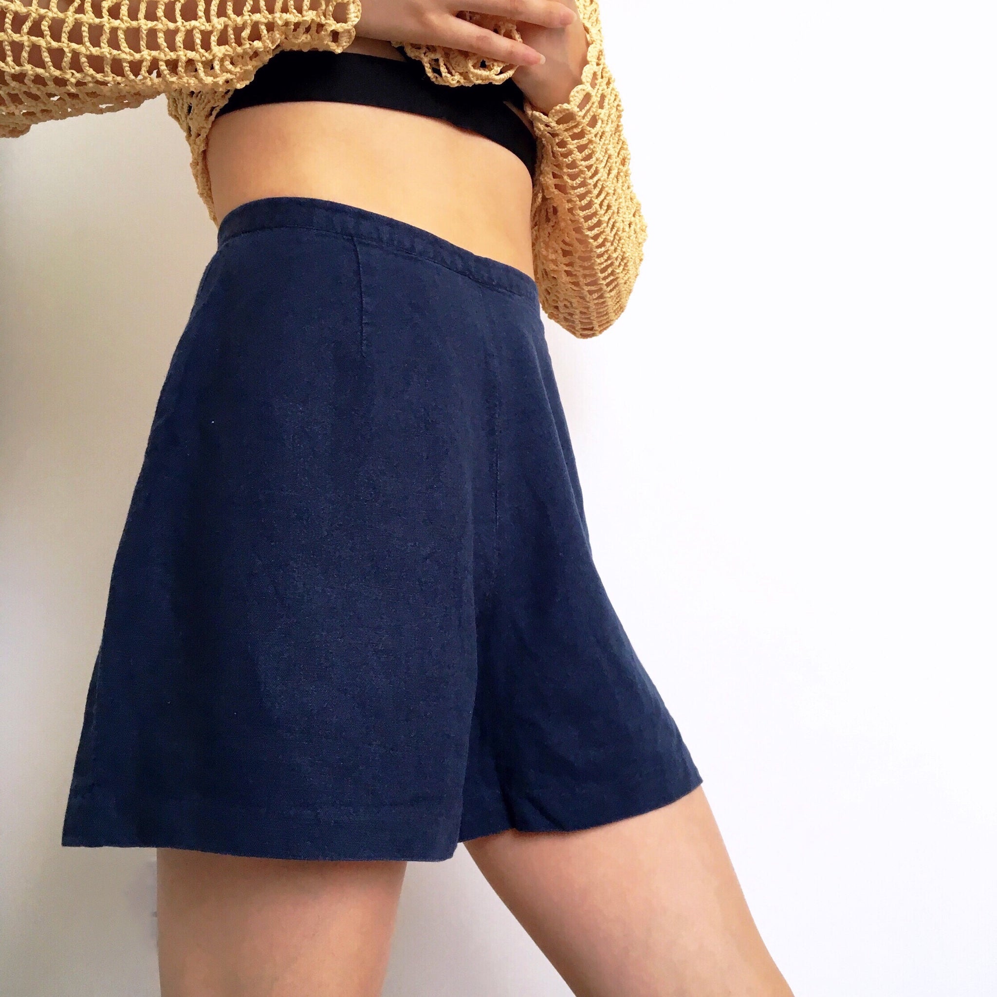 VINTAGE SIMPLE LINEN SHORT