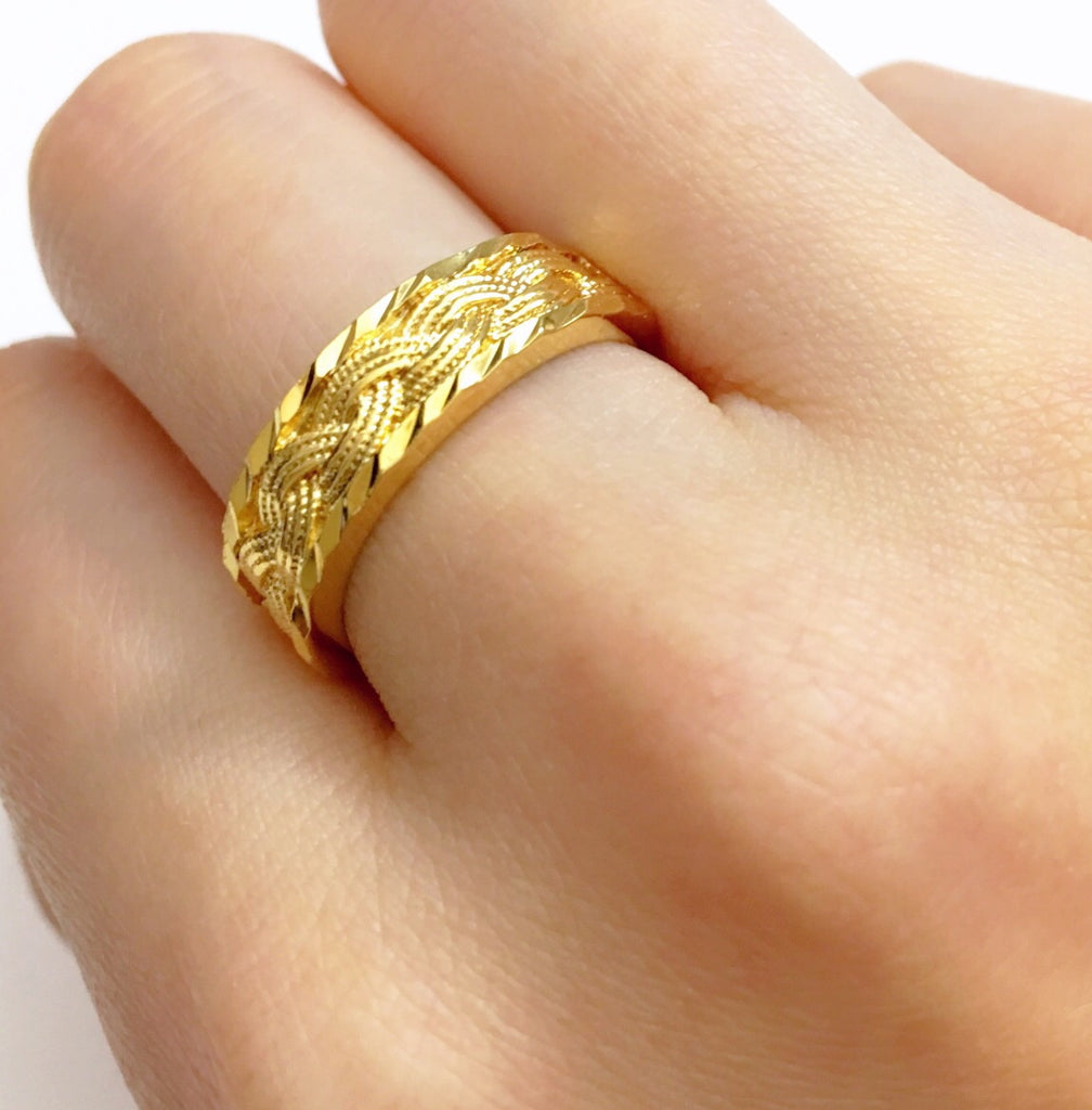 BRAIDED RING